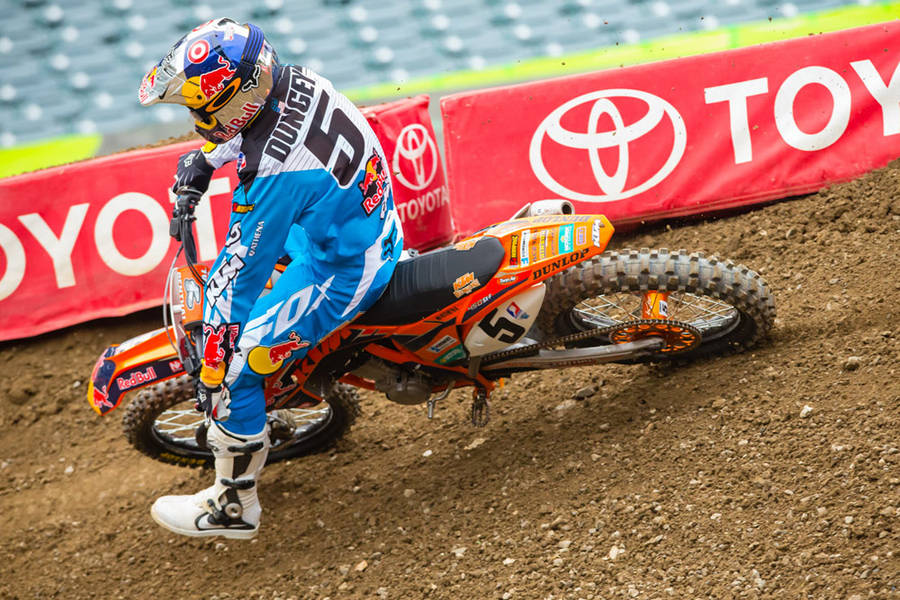 Dungey gana su primera prueba AMA SX 2013 en Anaheim 3