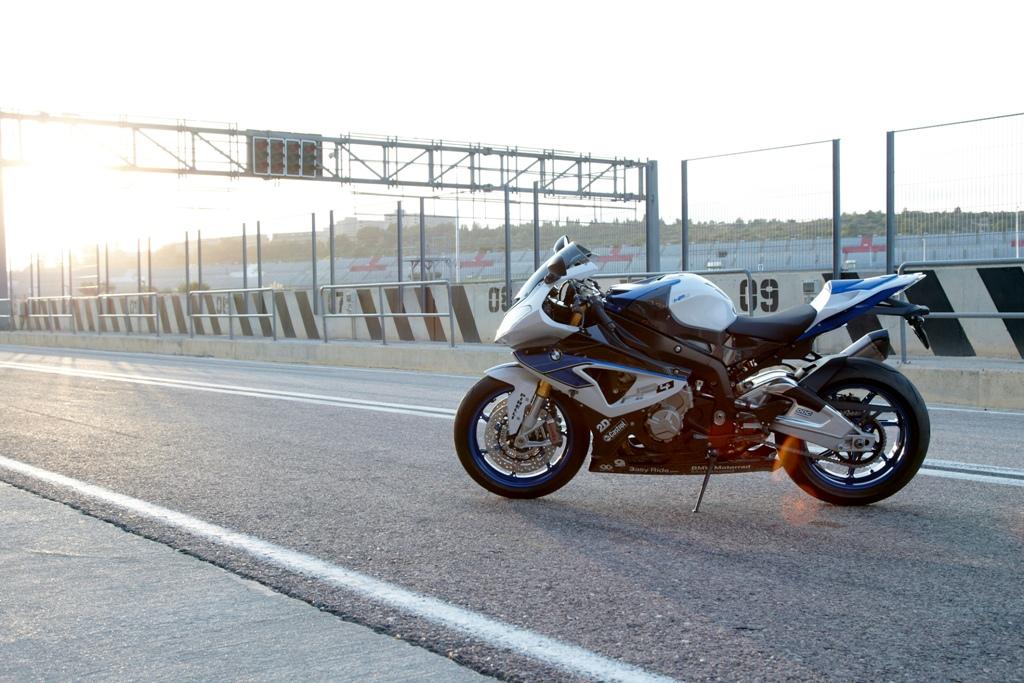 La BMW HP4 nombrada mejor deportiva de más de 750cc