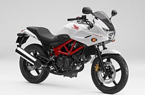 La nueva Honda VTR 250 F, la naked