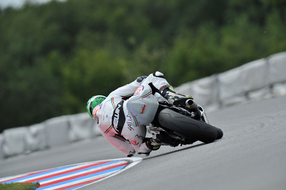 Luca Salvadori poleman de Superstock 600 en Monza