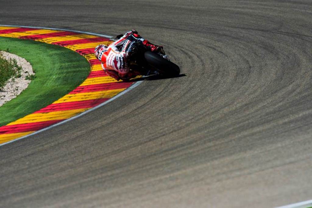 Márquez prueba la Honda 2014 y De Puniet sigue trabajando con Suzuki MotoGP