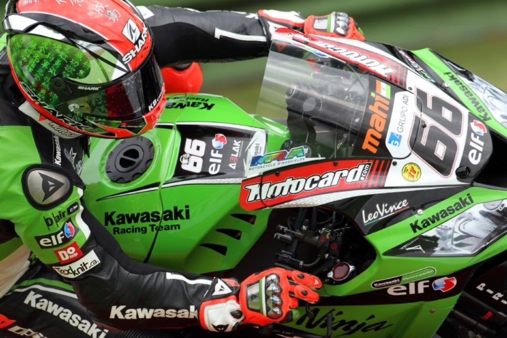 Tom Sykes marca el doblete SBK en Imola y se pone líder