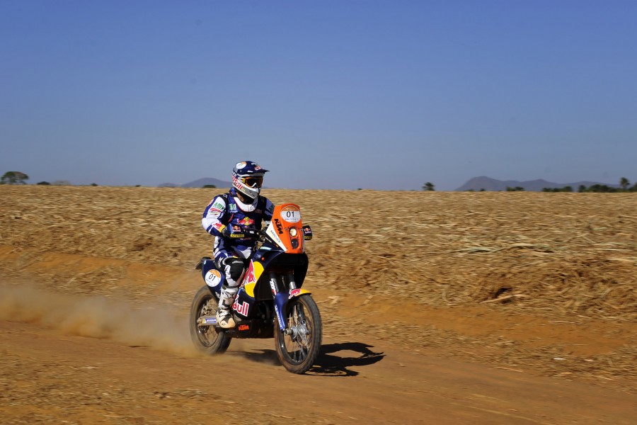 Despres gana la 3ª etapa del Rally dos Sertões, Coma 2º