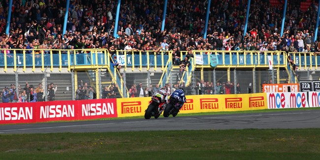 Alex Lowes marca doblete en una cita BSB en el Circuito de Assen muy tensa