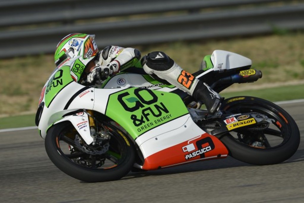 Kallio y Antonelli los mejores del día 1 de test Moto2 y Moto3 en Valencia