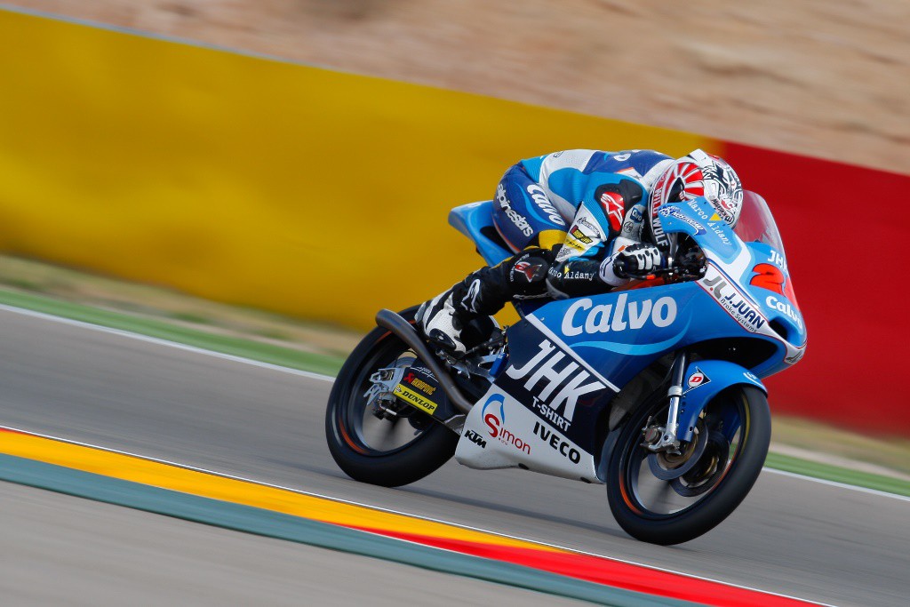 Viñales, Terol y Rossi controlan los WU MotoGP en Motorland