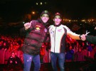 Los Márquez celebran en Cervera su año mágico en MotoGP y Moto3