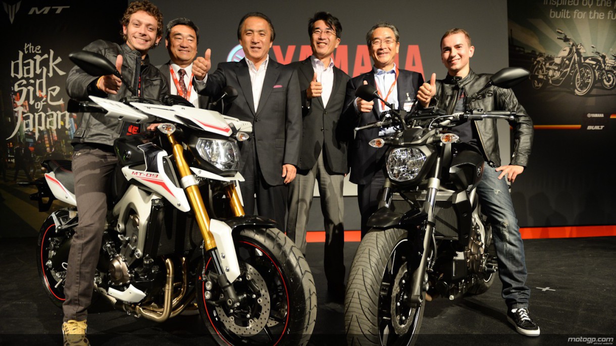 Lorenzo y Rossi estrellas en el EICMA 2013 y preparados para Valencia