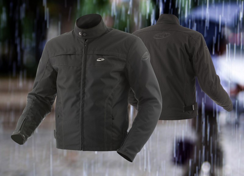 AXO presenta su chaqueta NK2, elegancia urbana para días lluviosos