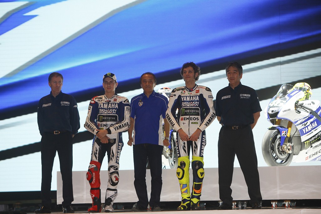 Presentación del Yamaha Factory Racing MotoGP 2014 con Lorenzo y Rossi