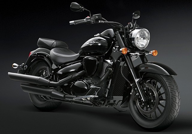 Nueva edición Black para la Suzuki Intruder C800