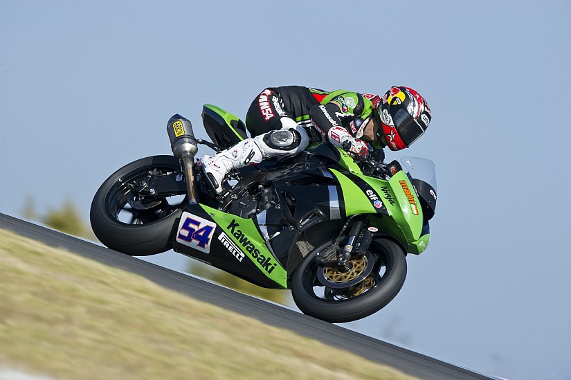 Sofuoglu y Savadori son los poleman SSP y STK1000 en Portimao