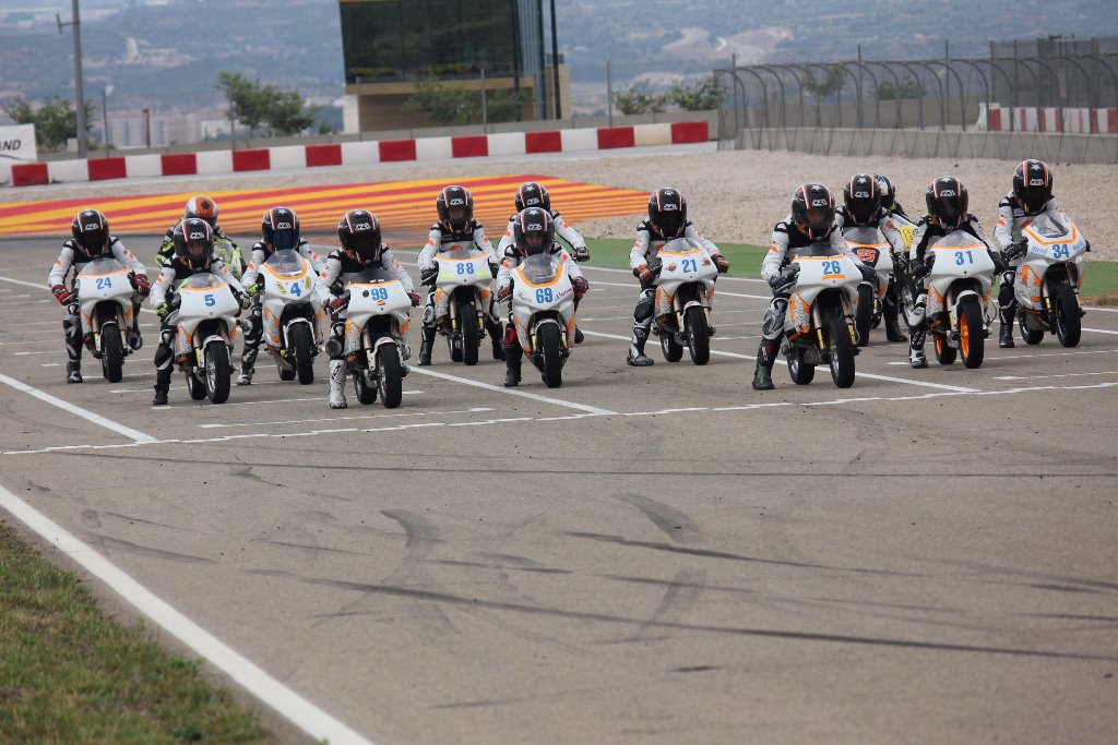 La Cuna de Campeones 2014 empieza en el Circuito de Valencia