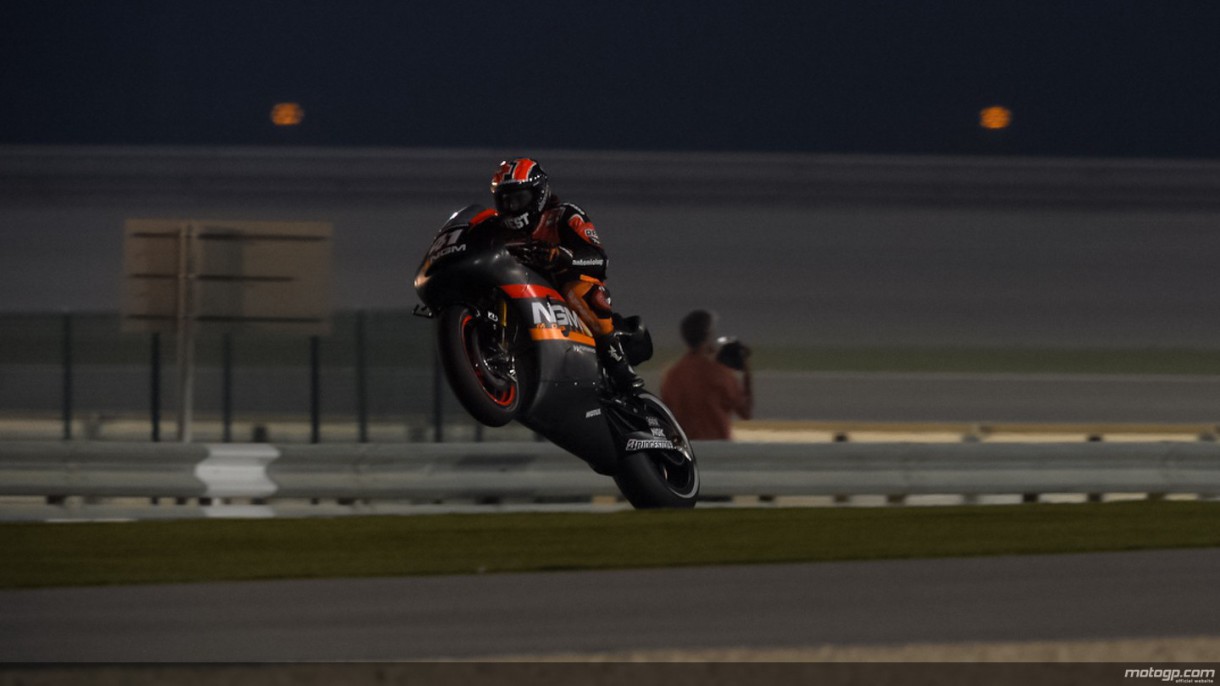 Aleix Espargaró domina el día 1 de test MotoGP en Qatar