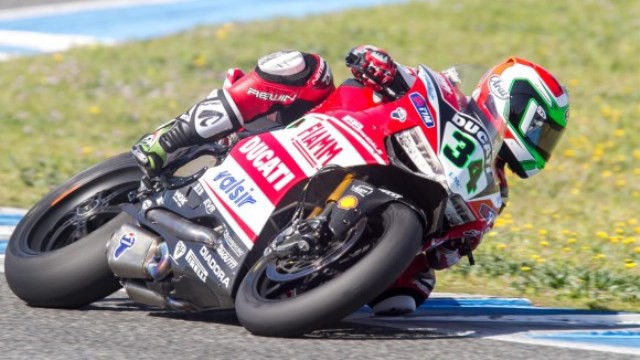 Davide Giugliano el más rápido del día 1 test SBK en Jerez