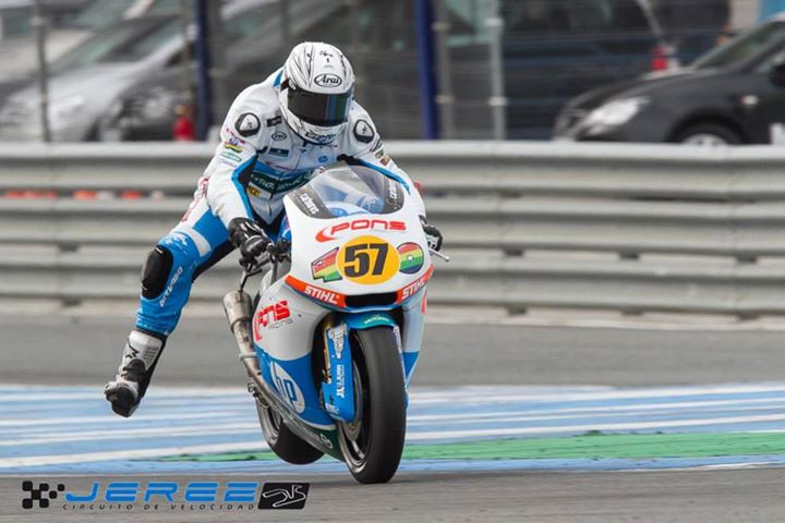 Edgar Pons gana la carrera Moto2 CEV en Jerez tras el KO de Raffin y Porto