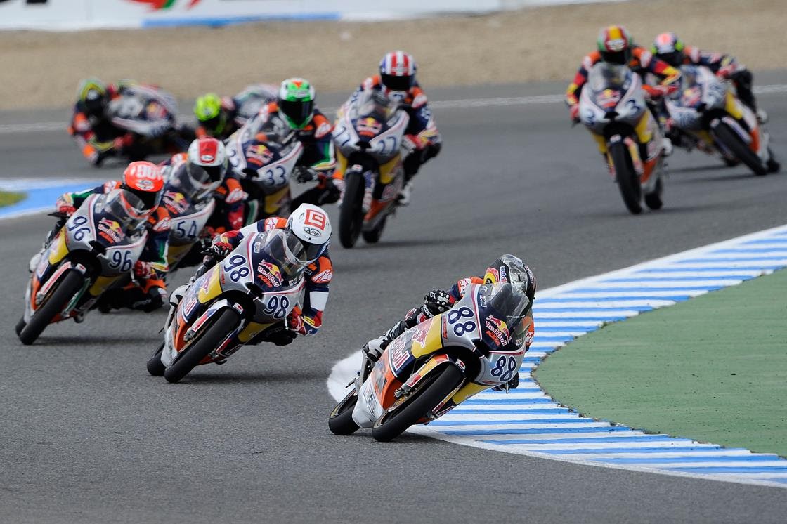 La Red Bull MotoGP Rookies Cup 2014 se inicia en Jerez