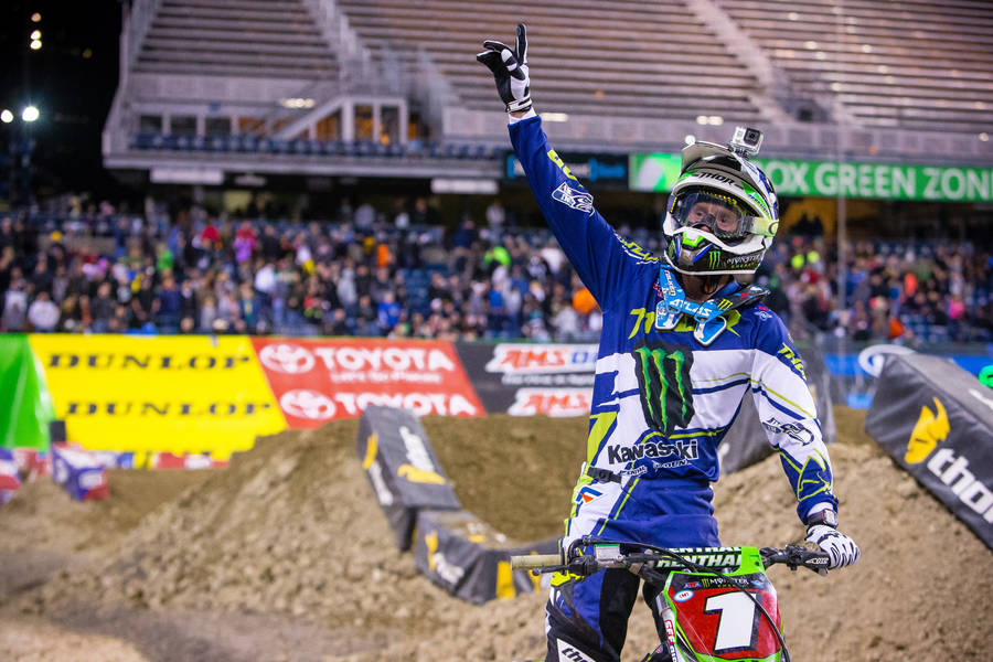 Ryan Villopoto triunfa en la cita AMA Supercross 2014 en Seattle