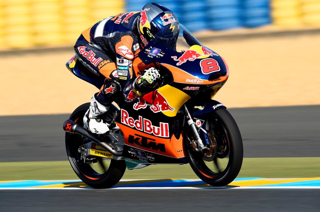 Miller gana la carrera Moto3 en Le Mans, con final extremo. Rins 2º y Viñales 3º