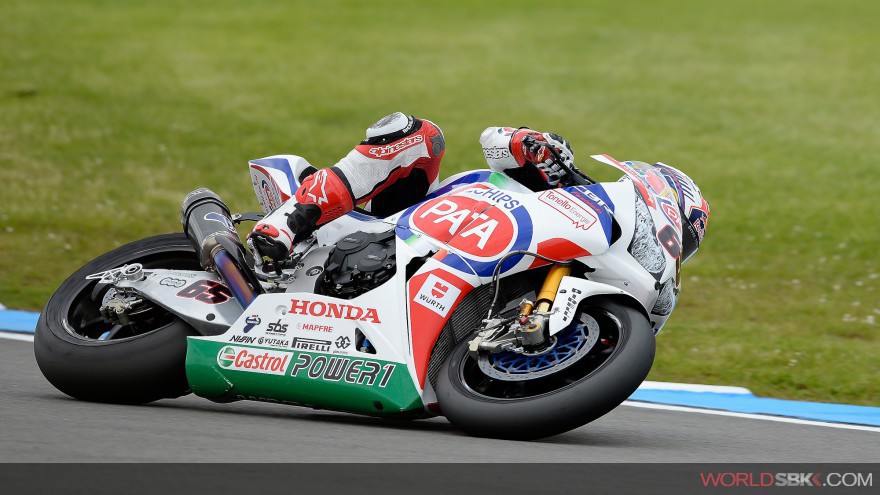 Rea y Sofuoglu los mejores de la FP4 y FP3 SBK en Donington Park