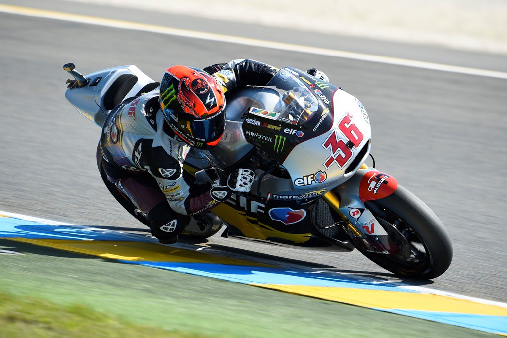 Mika Kallio triunfa en la carrera Moto2 de Le Mans, Corsi 2º y Rabat 3º