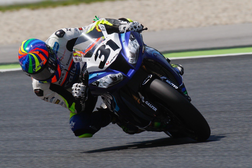 Morales gana la carrera SBK CEV en Valencia, Noyes Campeón