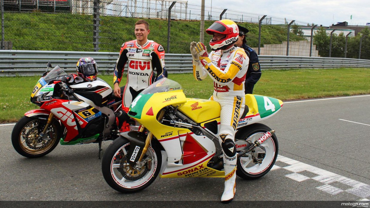 Stefan Bradl prueba la 250cc de su padre en Sachsenring