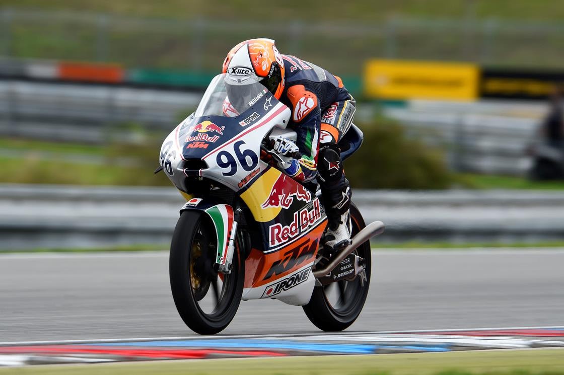 Manuel Pagliani logra la pole de la Rookies Cup en Brno