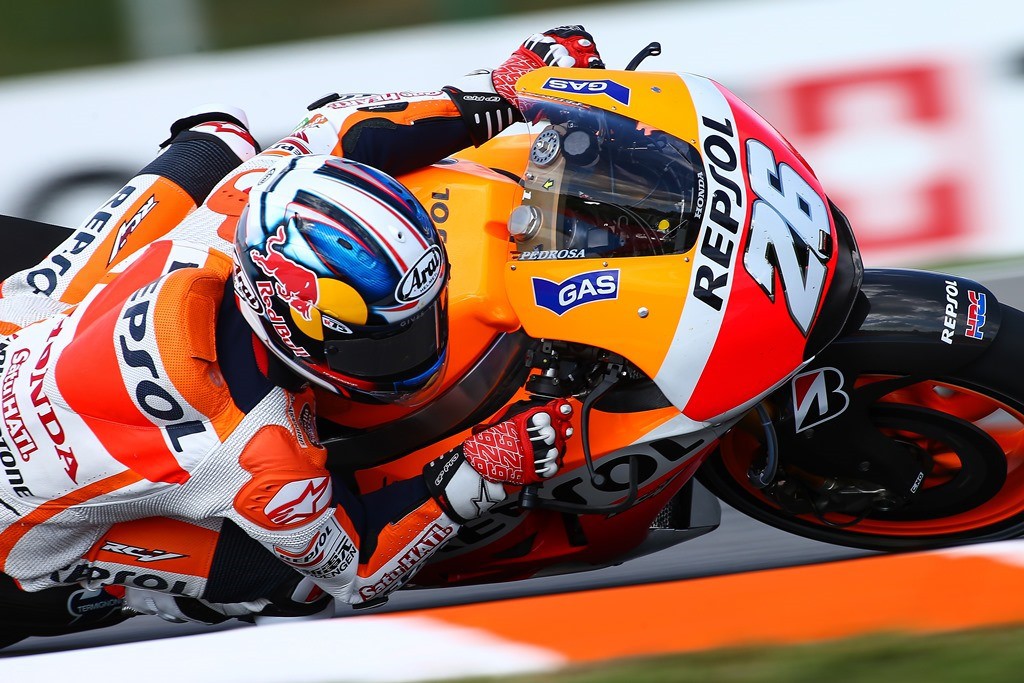 Dani Pedrosa triunfa en la carrera de MotoGP Brno, Lorenzo 2º y Rossi 3º