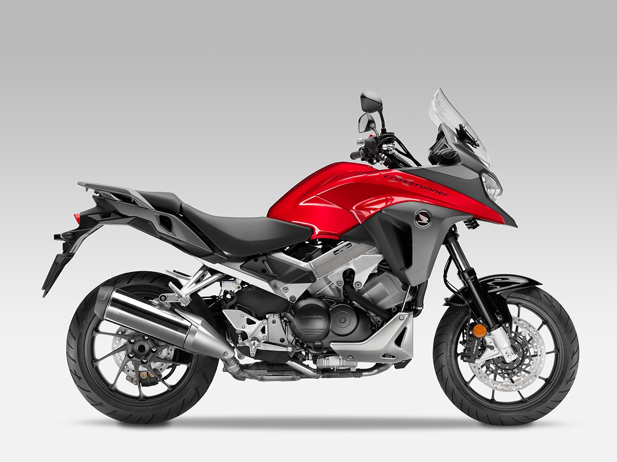 Honda presenta la renovada VFR800X Crossrunner 2015