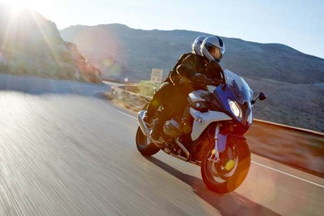 BMW R1200RS, la nueva moto rutera y deportiva