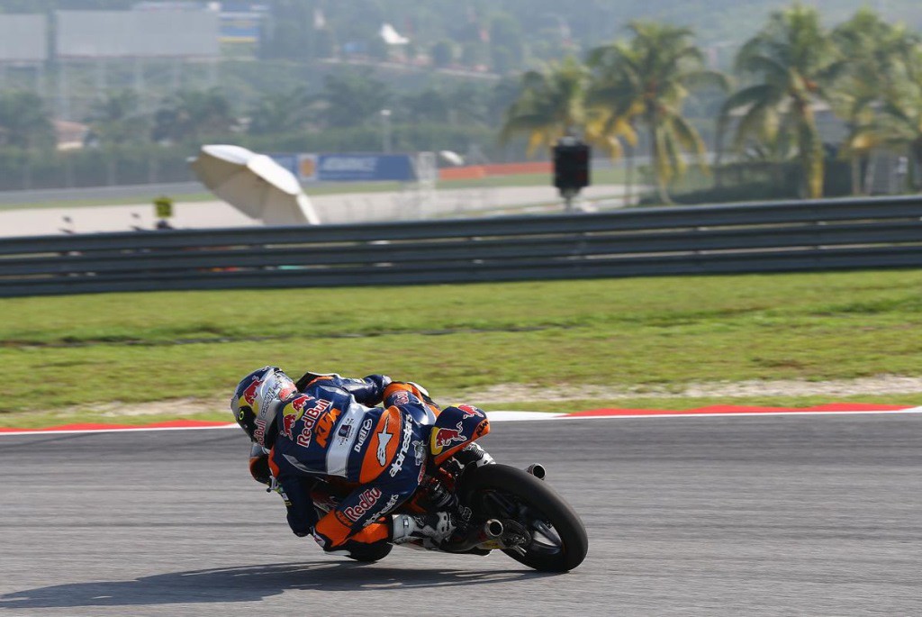 Jack Miller marca la pole Moto3 en Sepang y da guerra a Márquez