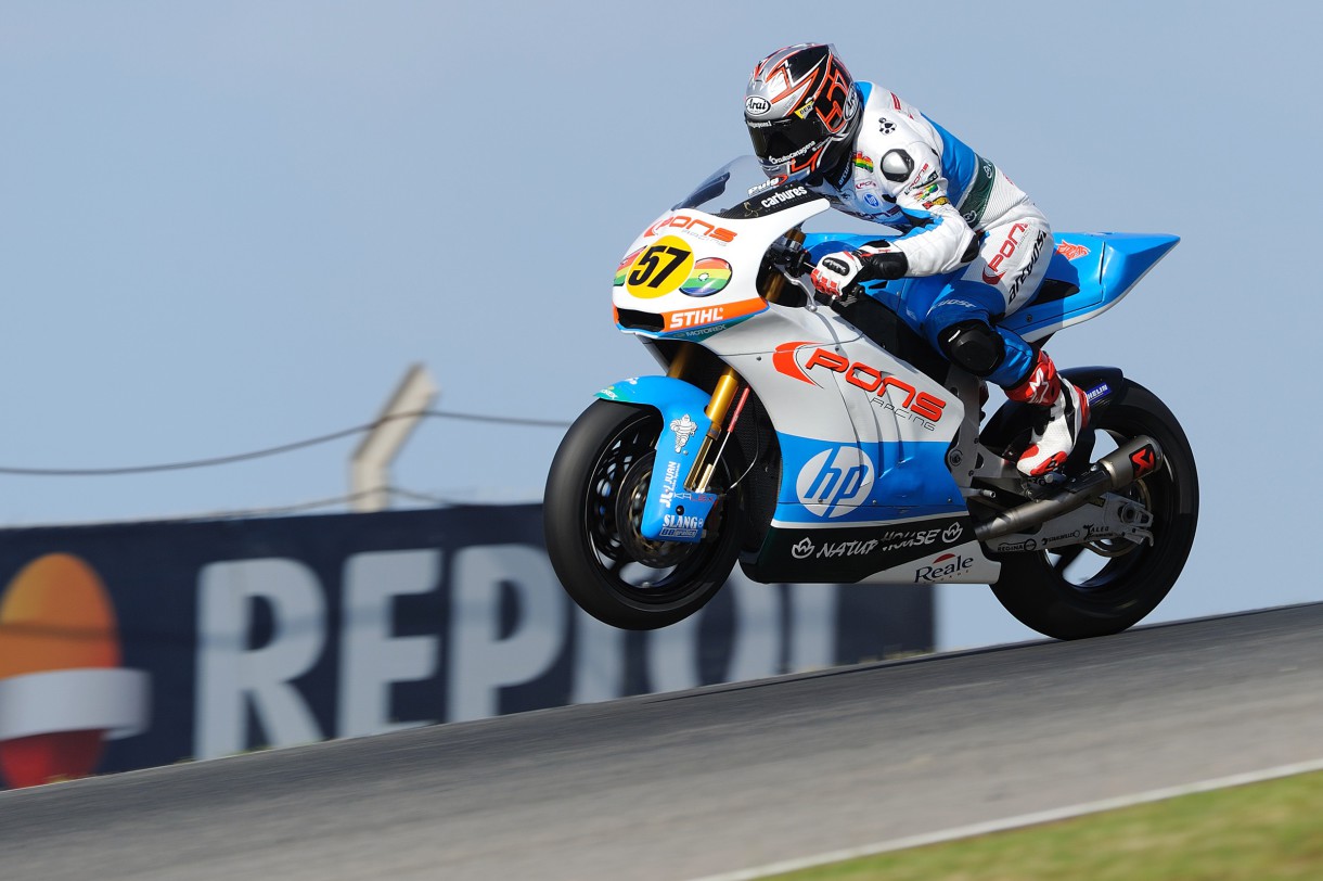 Edgar Pons gana la carrera 2 de Moto2 CEV Portimao, Raffin Campeón