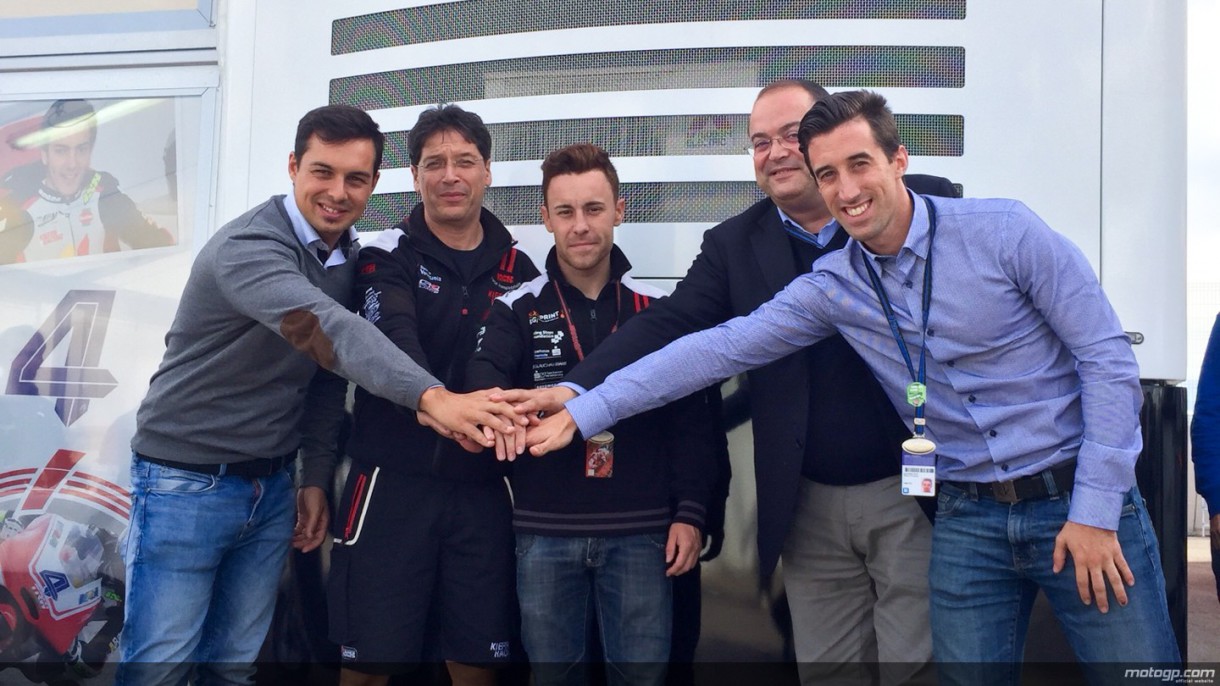 Efrén Vázquez con una Honda oficial y el Kiefer Racing en Moto3 2015