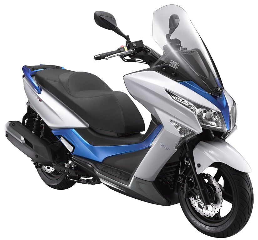 Kymco presenta sus modelos Agility Maxi 300ABS y DownTown 350