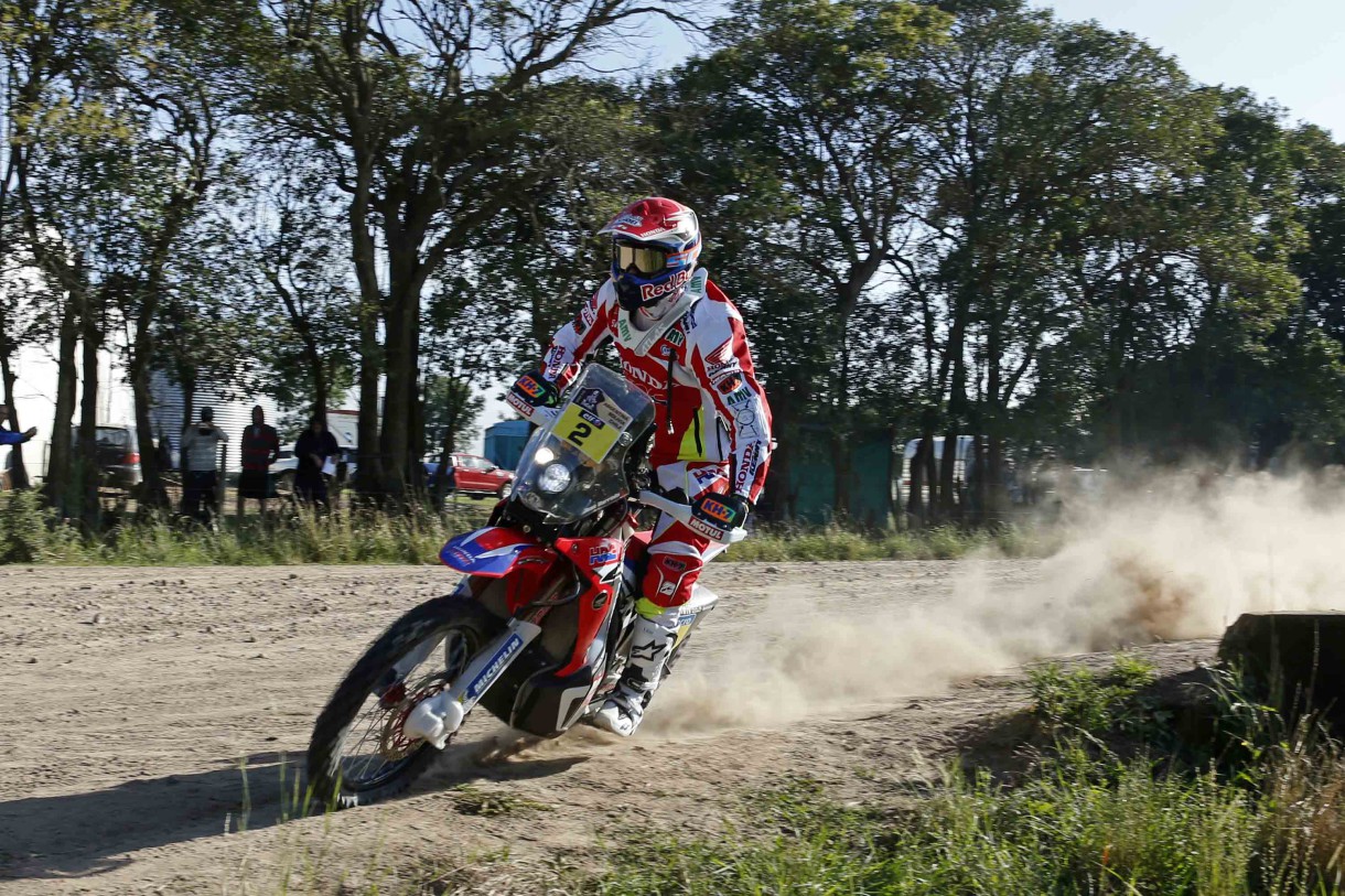 Joan Barreda domina la etapa 2 del Dakar 2015 y se coloca líder