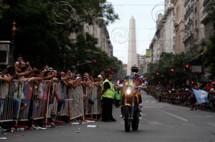 Sam Sunderland gana la etapa 1 del Dakar 2015 y es líder