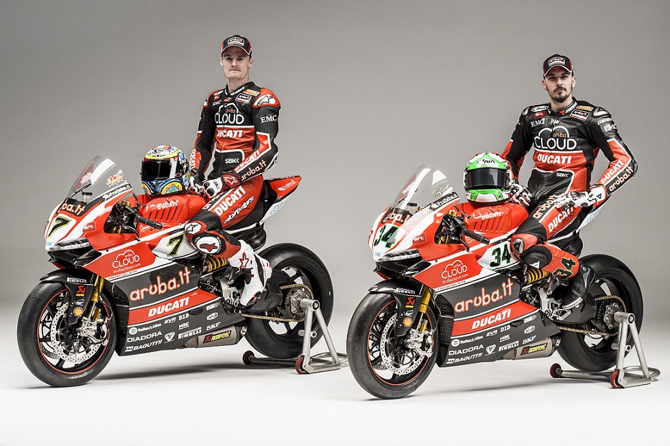 Davies y Giugliano las estrellas de la presentación Aruba Ducati SBK 2015