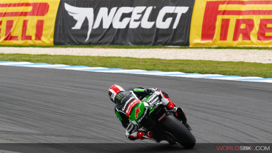 Jonathan Rea marca la superpole SBK 2015 Australia, caída fea de Salom