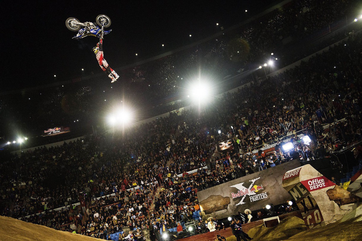 Clinton Moore consigue su primera victoria en la Red Bull X-Fighters 2015 de México