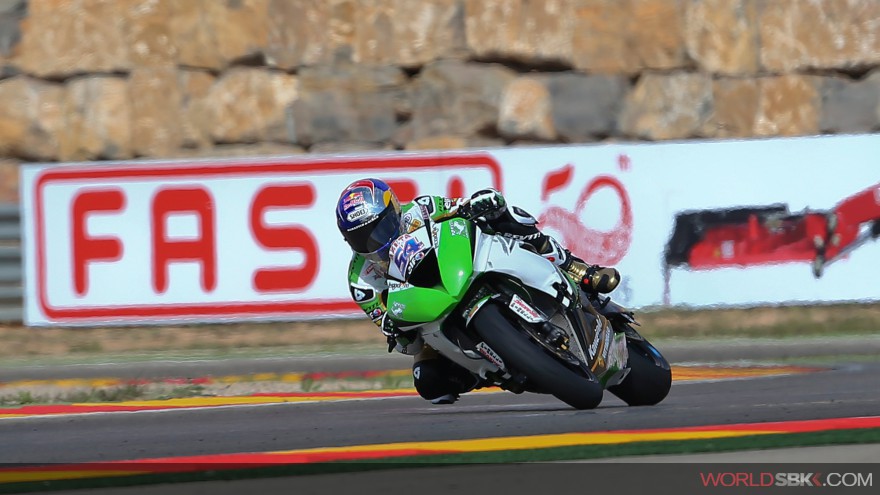 Sofuoglu triunfa en la carrera de Supersport Motorland Aragón, KO Cluzel