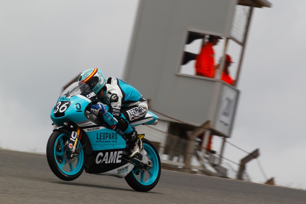 Joan Mir triunfa en la carrera del Mundial Junior Moto3 en Portimao, Canet 2º