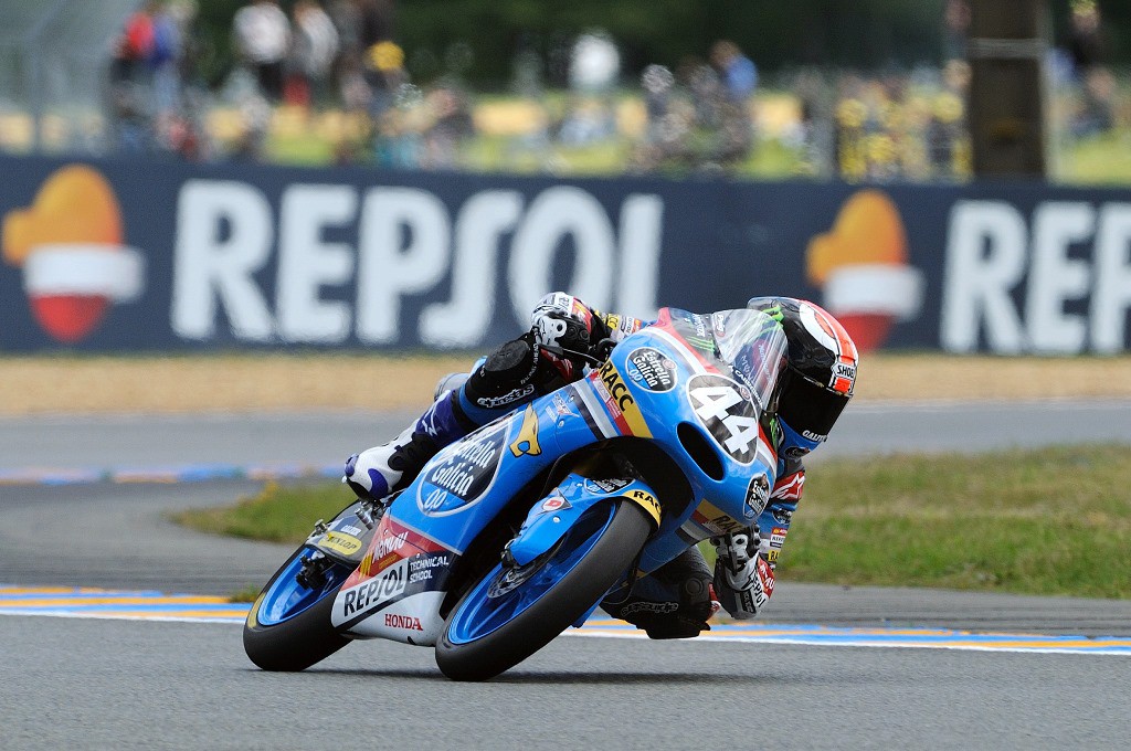 Arón Canet gana la carrera del Mundialito Júnior Moto3 en Le Mans