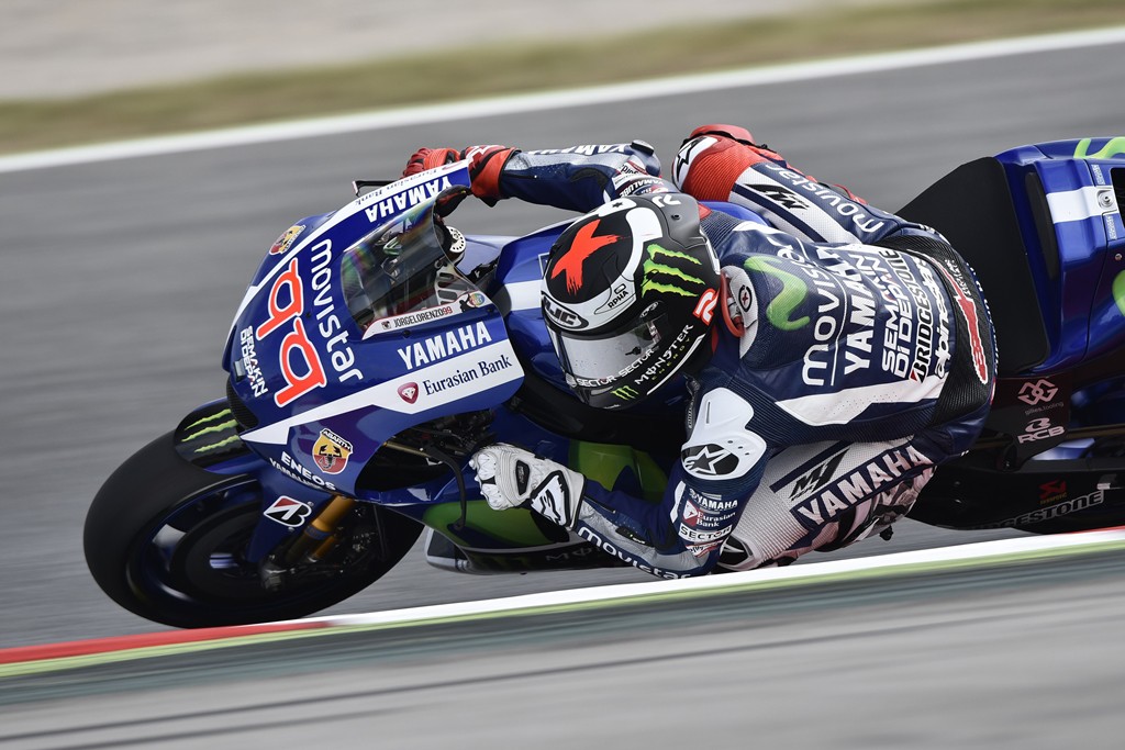 Jorge Lorenzo domina la carrera de MotoGP en Barcelona-Catalunya, Rossi 2º y Pedrosa 3º