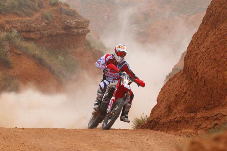 La Baja Aragón 2015 arranca hoy con 33 motos en acción