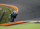Danny Kent consigue la pole Moto3 en Alemania, con caída incluida