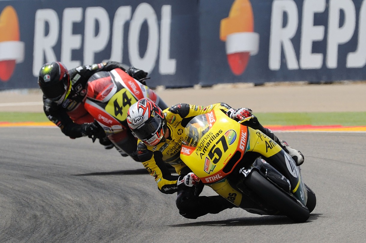 Edgar Pons logra el doblete del Europeo de Moto2 en Motorland Aragón