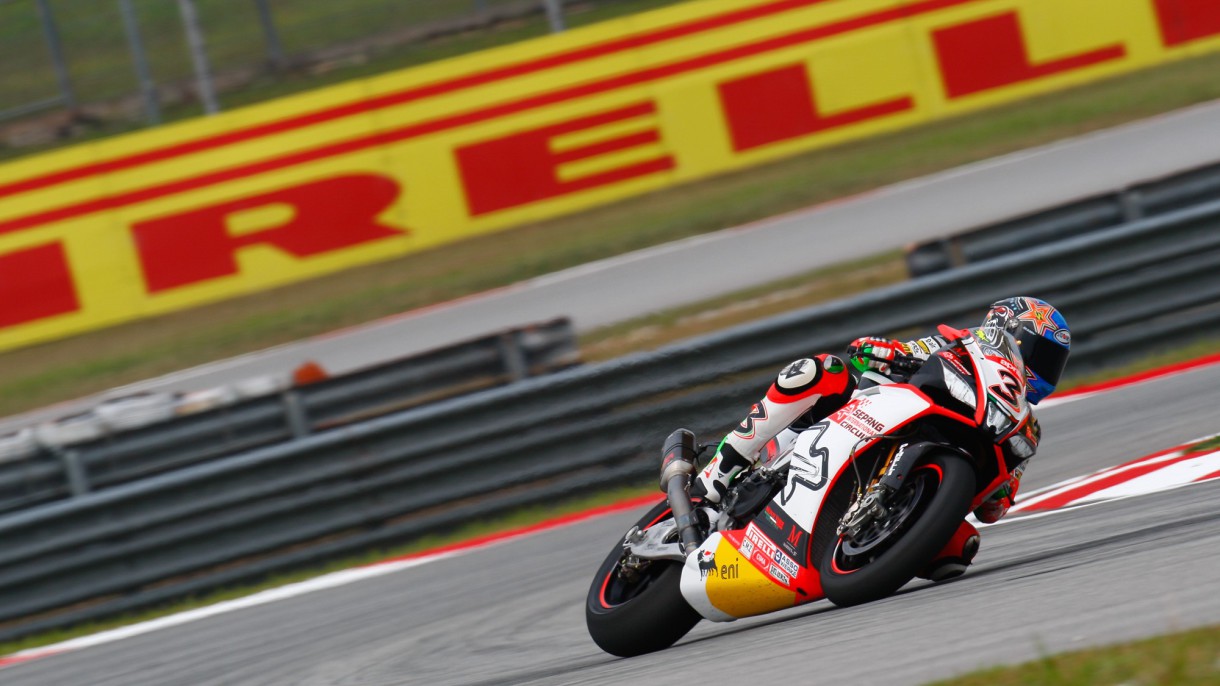 Max Biaggi volverá al Mundial de Superbike 2015 para Qatar