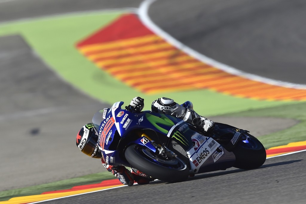 Jorge Lorenzo domina la carrera de MotoGP en Motorland Aragón, Pedrosa increíble y Rossi 3º