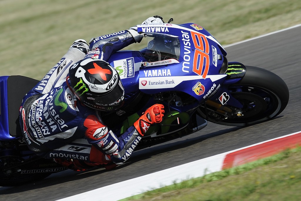 Jorge Lorenzo marca la pole de MotoGP en Misano, Márquez 2º y Rossi 3º